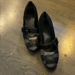 BKE Black and Grey Shoes